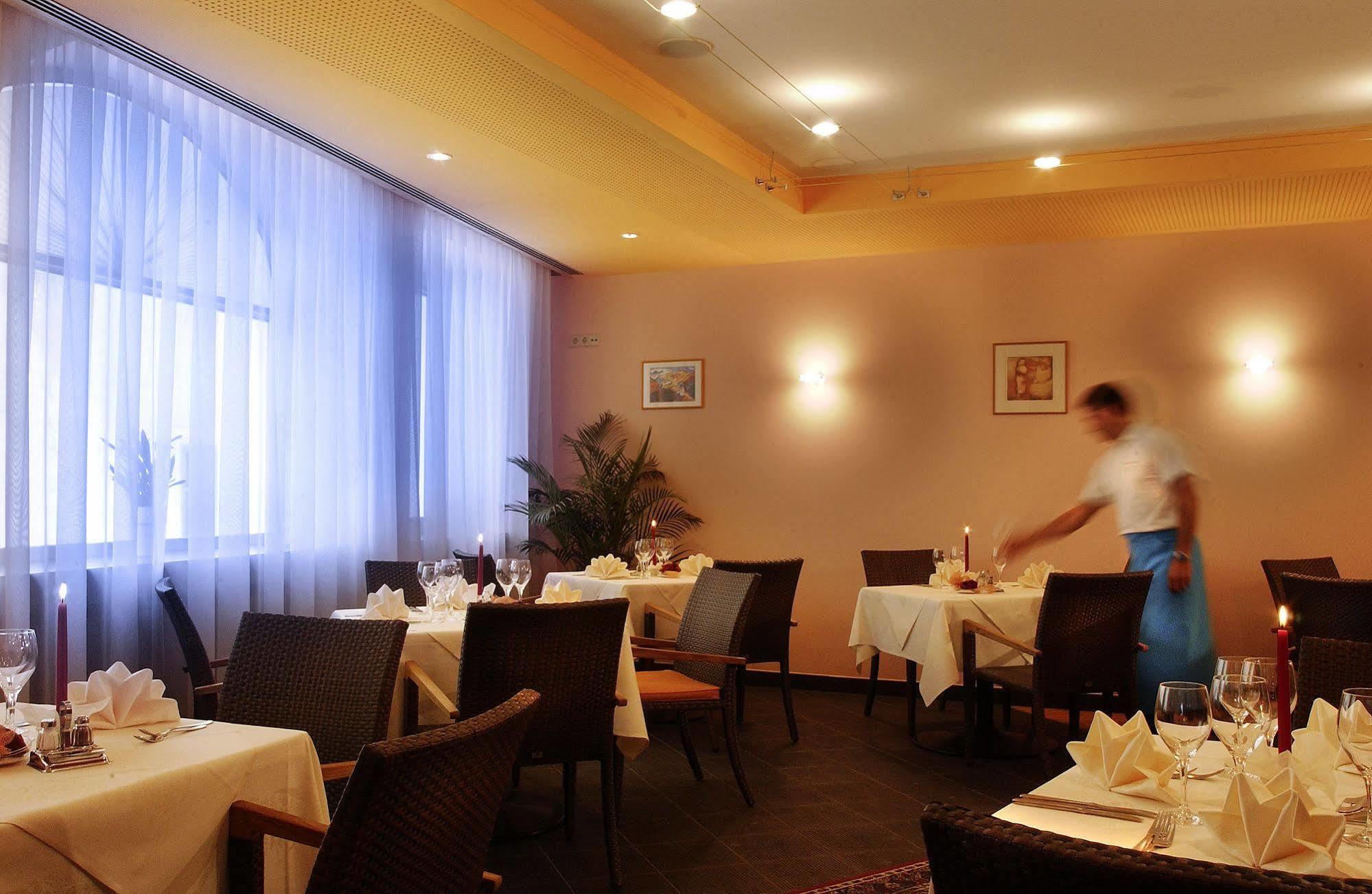 Hotel Krone - Eat, Drink, Stay 布列瑟农 外观 照片