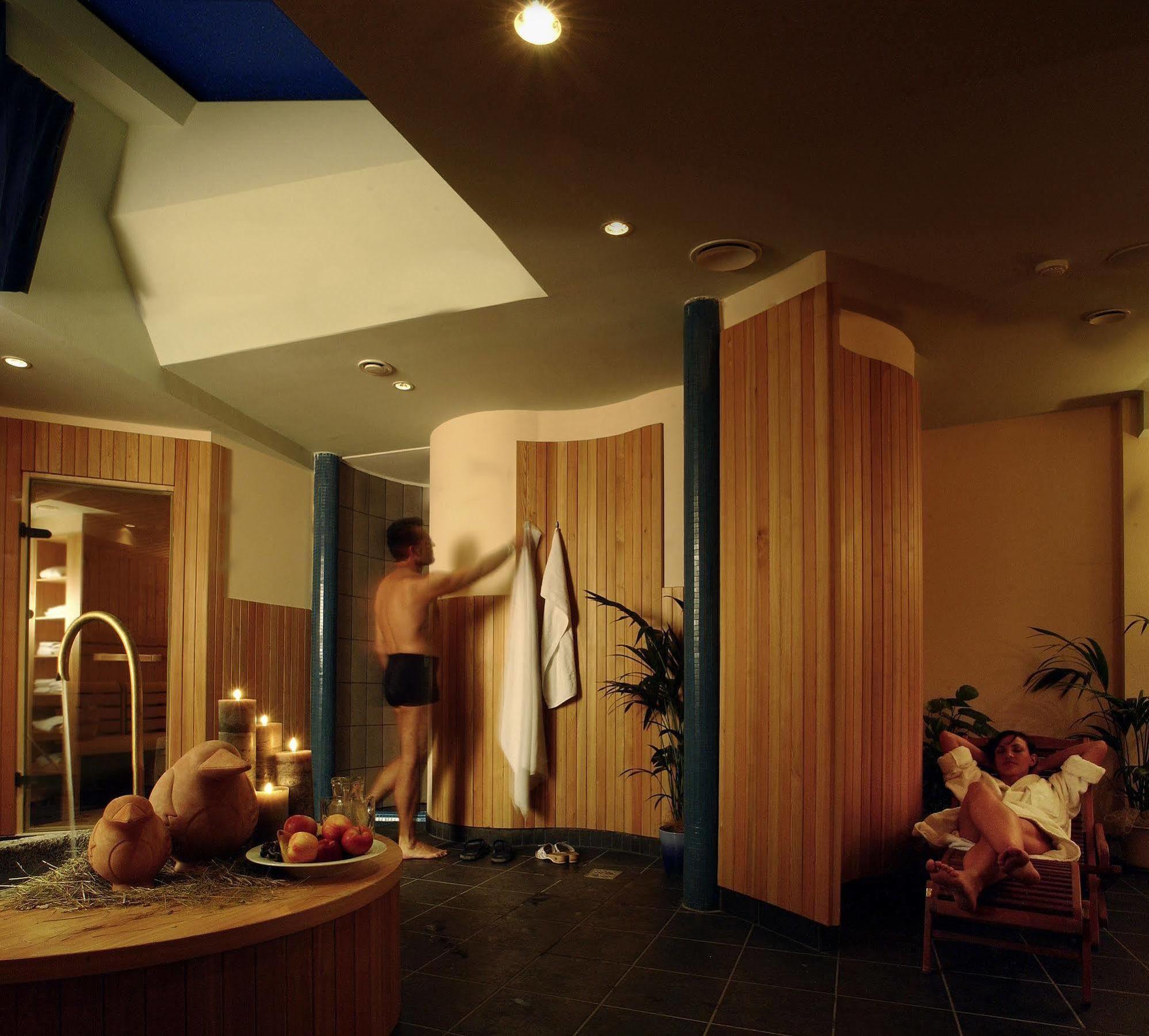 Hotel Krone - Eat, Drink, Stay 布列瑟农 外观 照片