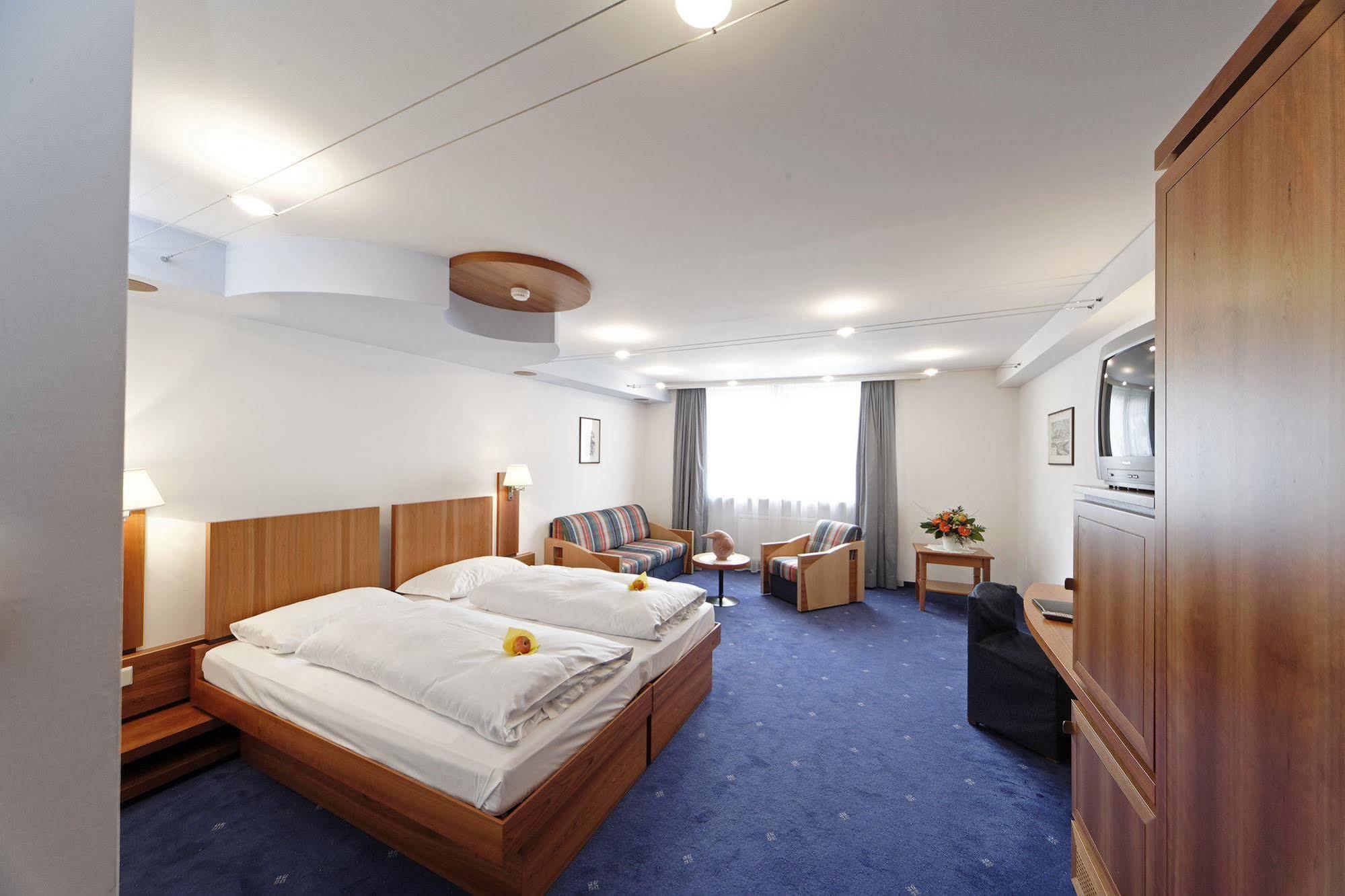 Hotel Krone - Eat, Drink, Stay 布列瑟农 外观 照片