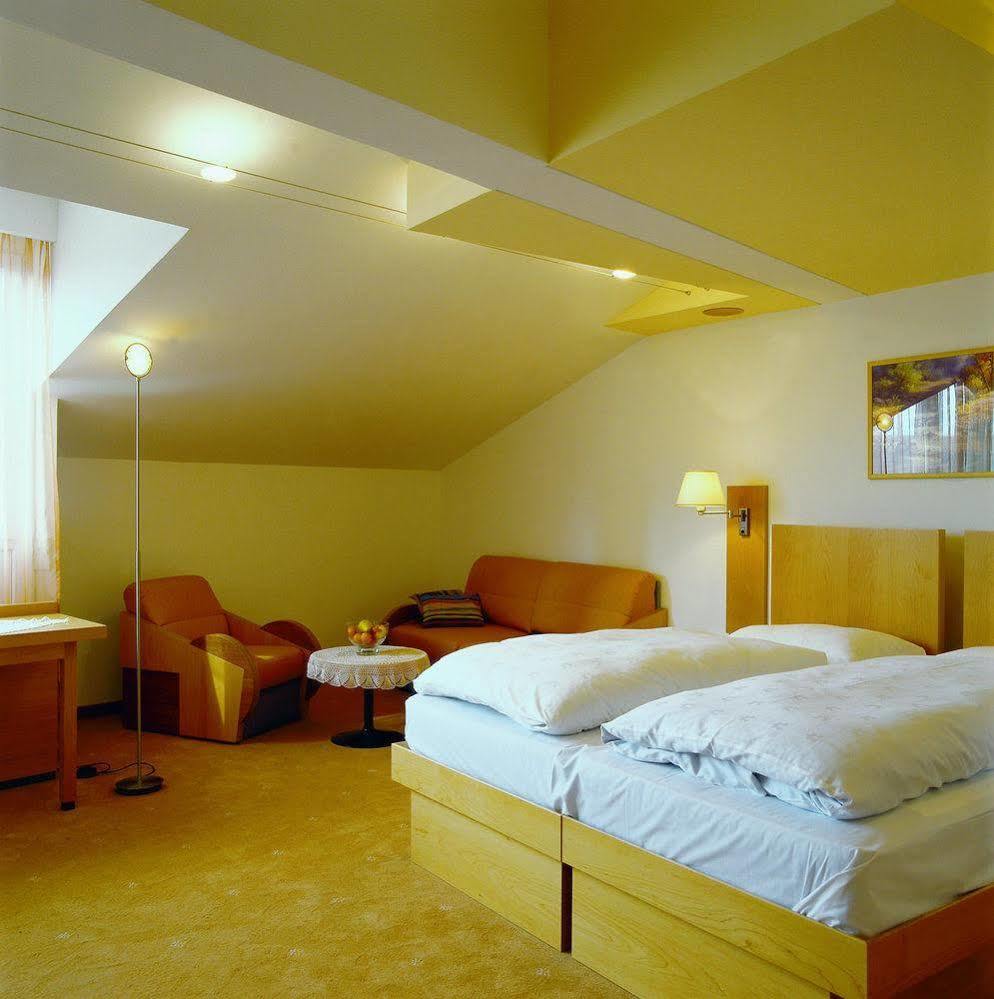 Hotel Krone - Eat, Drink, Stay 布列瑟农 外观 照片